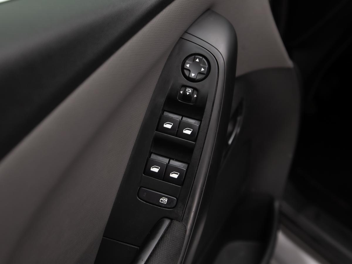 citroen-spacetourer-2021-diesel-1499cc