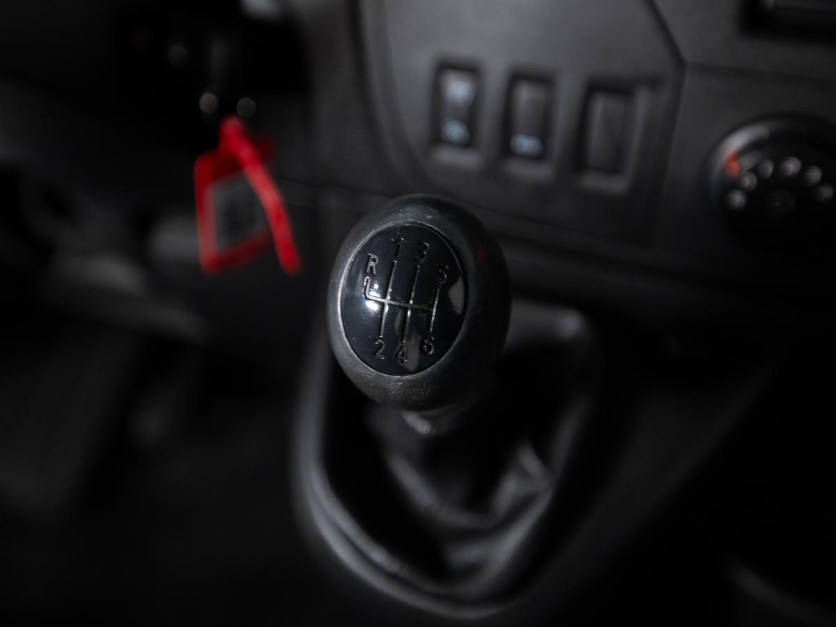 renault-master-2019-diesel-2299cc