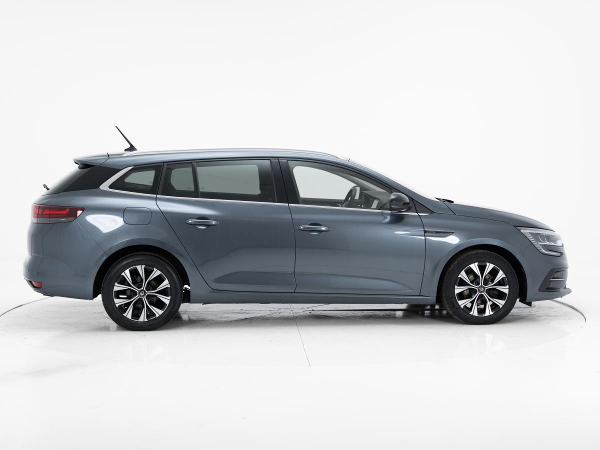 renault-megane-sport-tourer-2022-diesel-1461cc