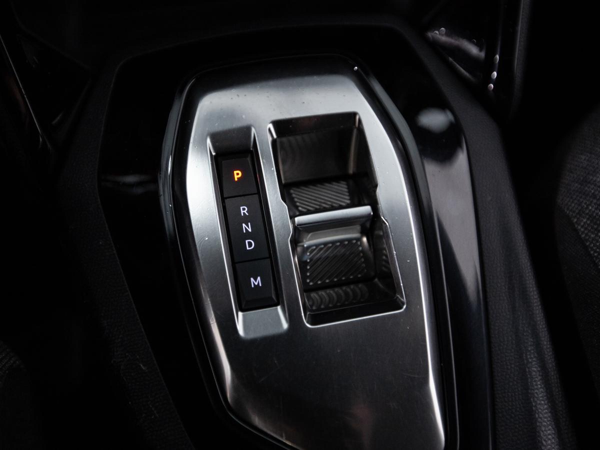 peugeot-2008-2023-diesel-1499cc