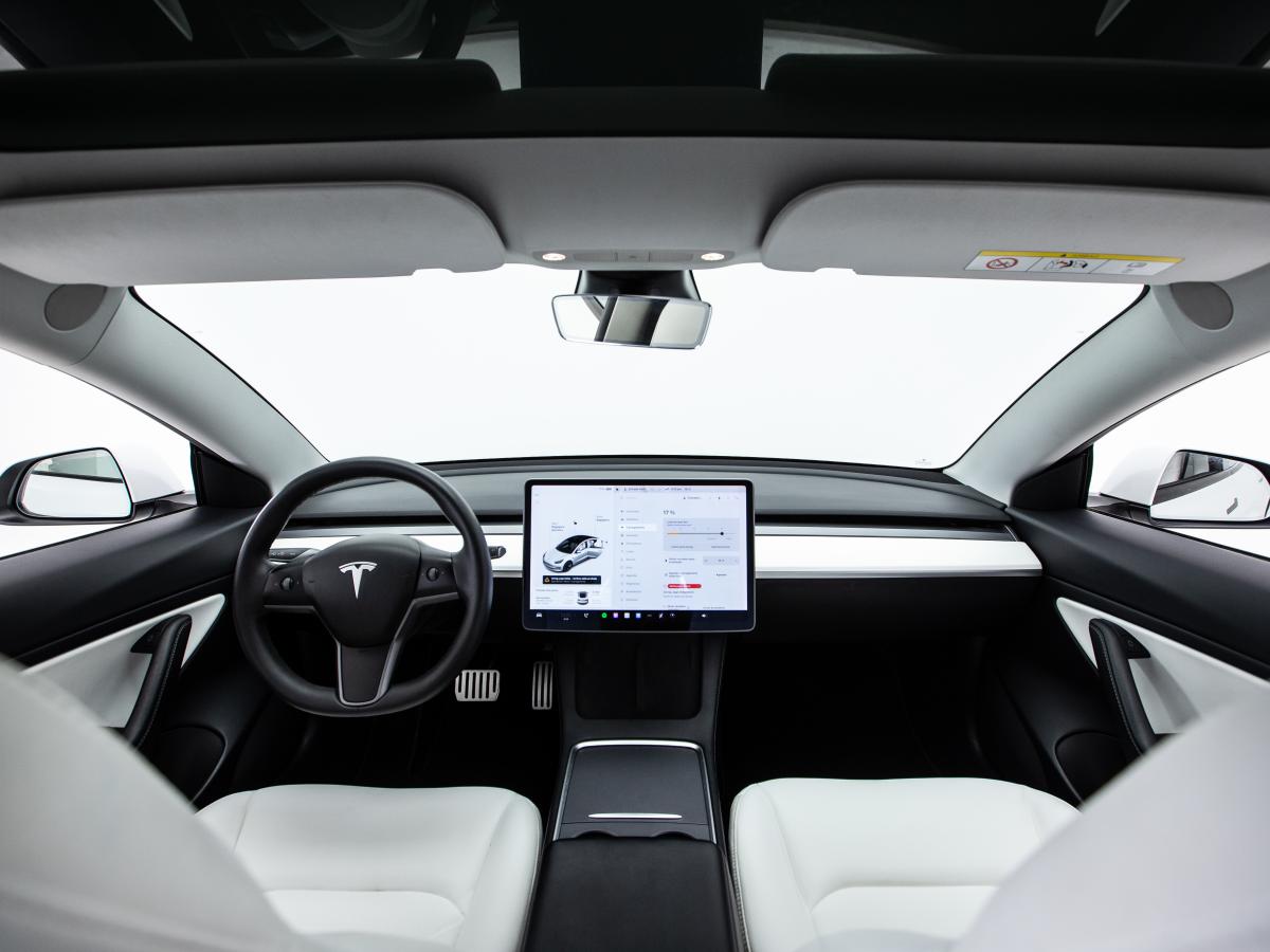 tesla-model-3-2021-eletrico-0cc