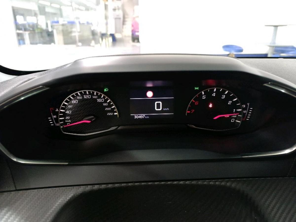 peugeot-208-2024-gasolina-1199cc