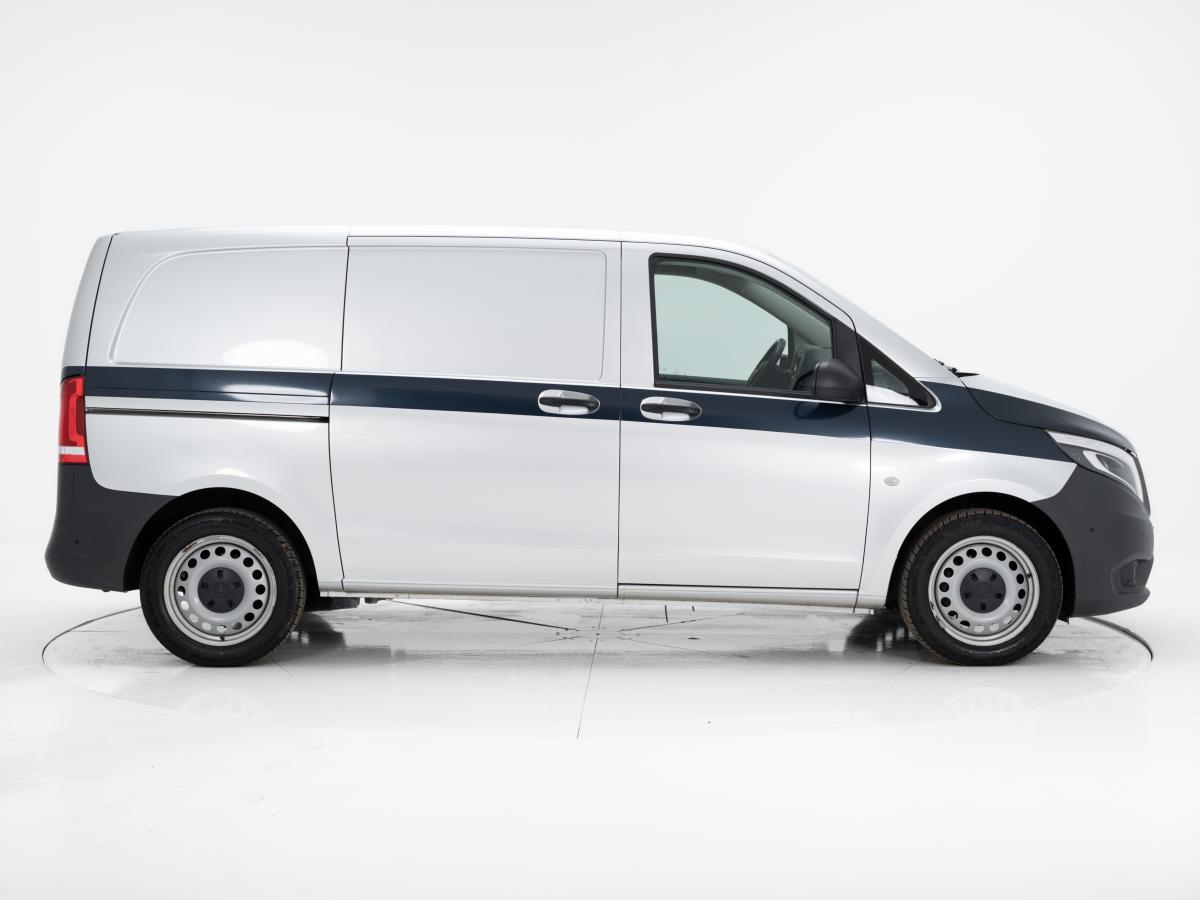 mercedes-benz-vito-2022-diesel-1950cc