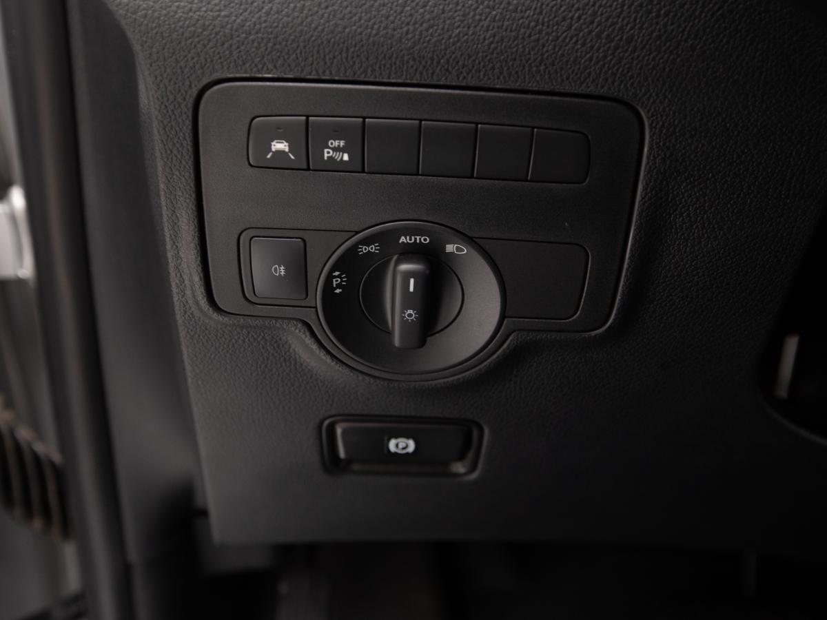 mercedes-benz-vito-2022-diesel-1950cc
