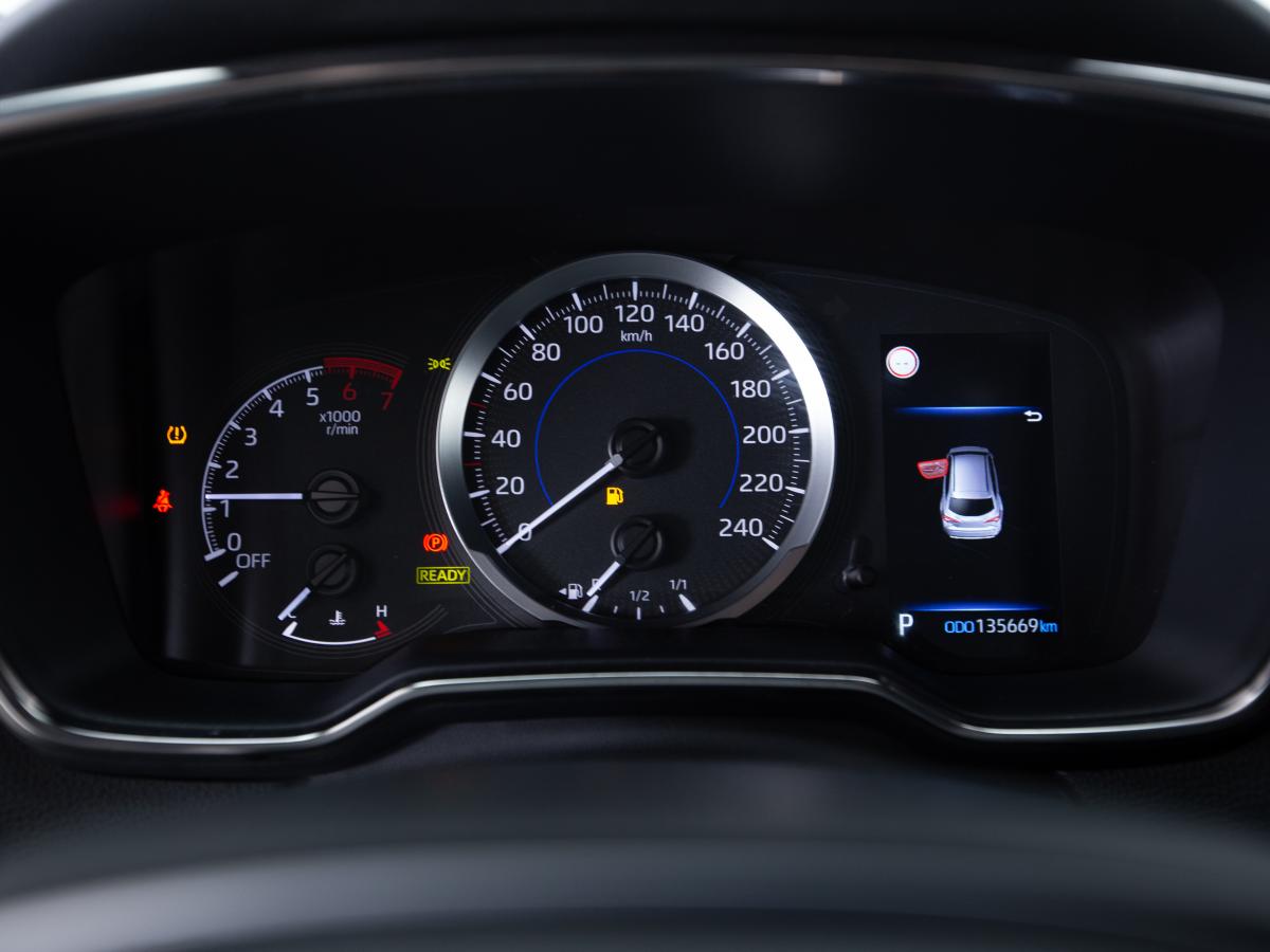 toyota-corolla-sw-2022-hibrido-a-gasolina-1798cc