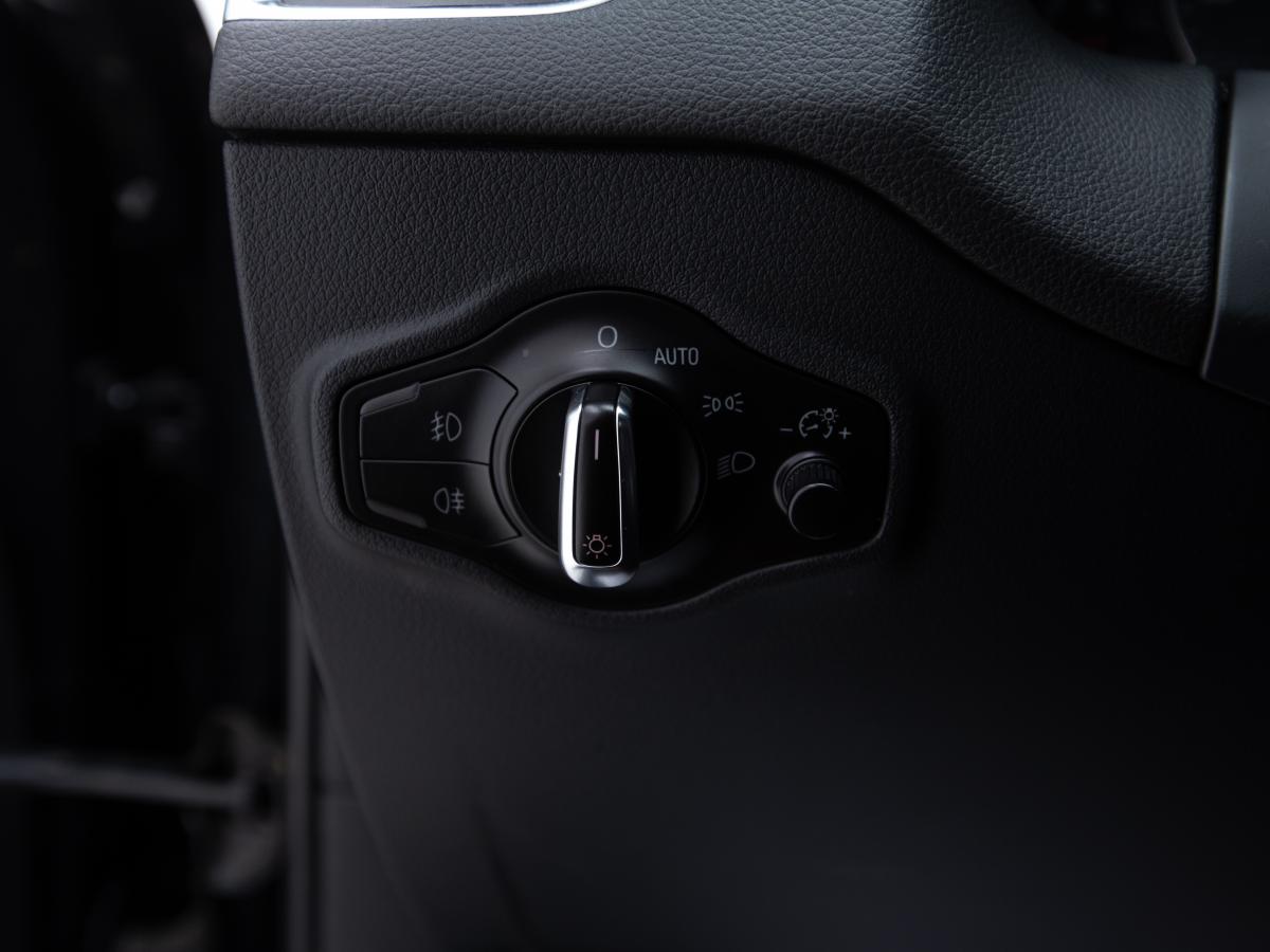 audi-q5-2009-diesel-1968cc