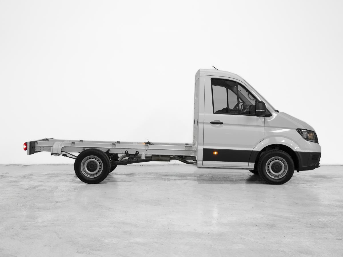 volkswagen-crafter-2024-diesel-1968cc