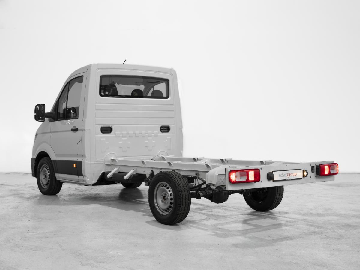 volkswagen-crafter-2024-diesel-1968cc