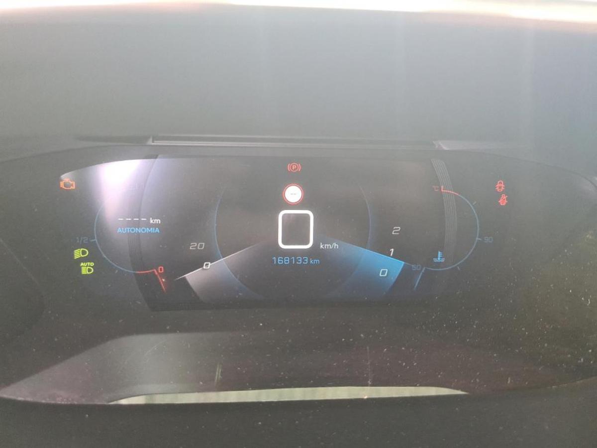 peugeot-208-2022-diesel-1499cc