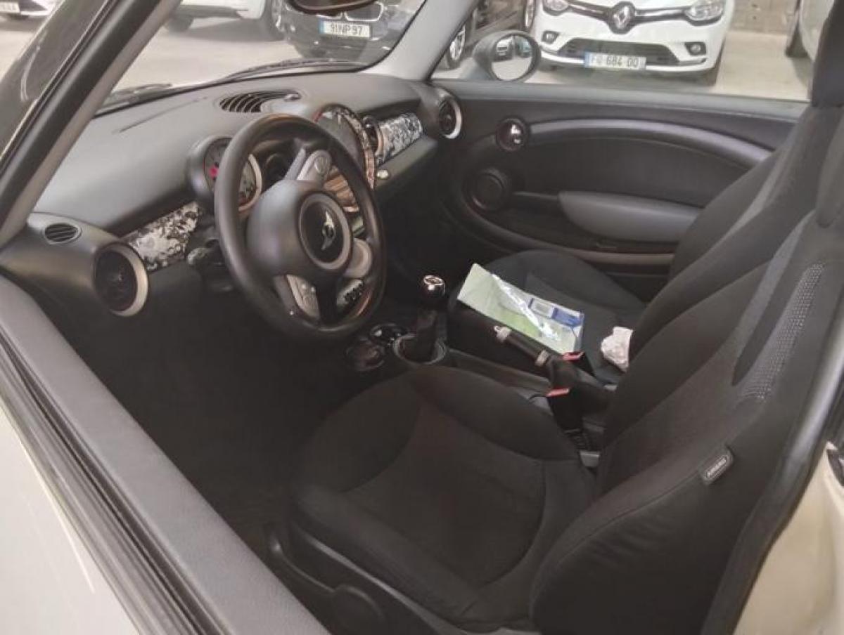 mini-hatch-2008-diesel-1560cc