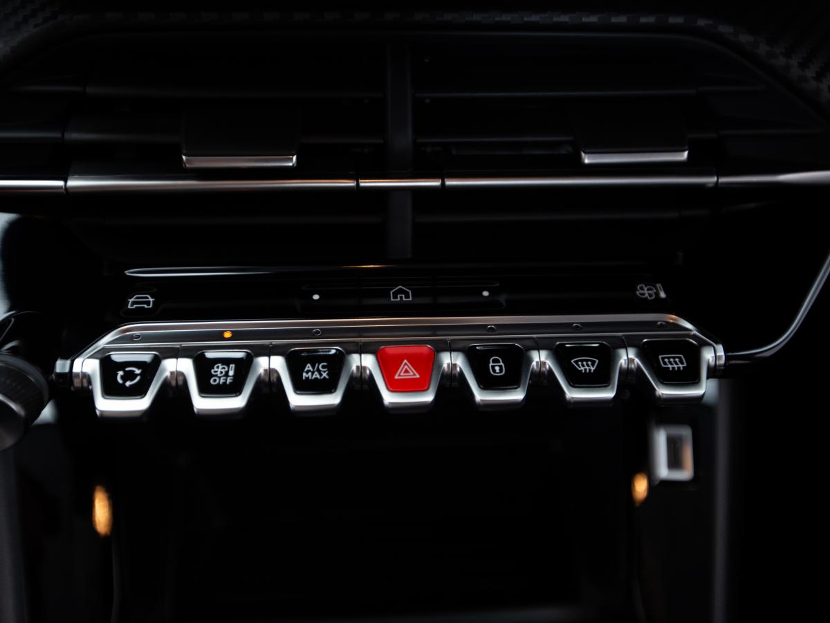 peugeot-208-2024-gasolina-1199cc