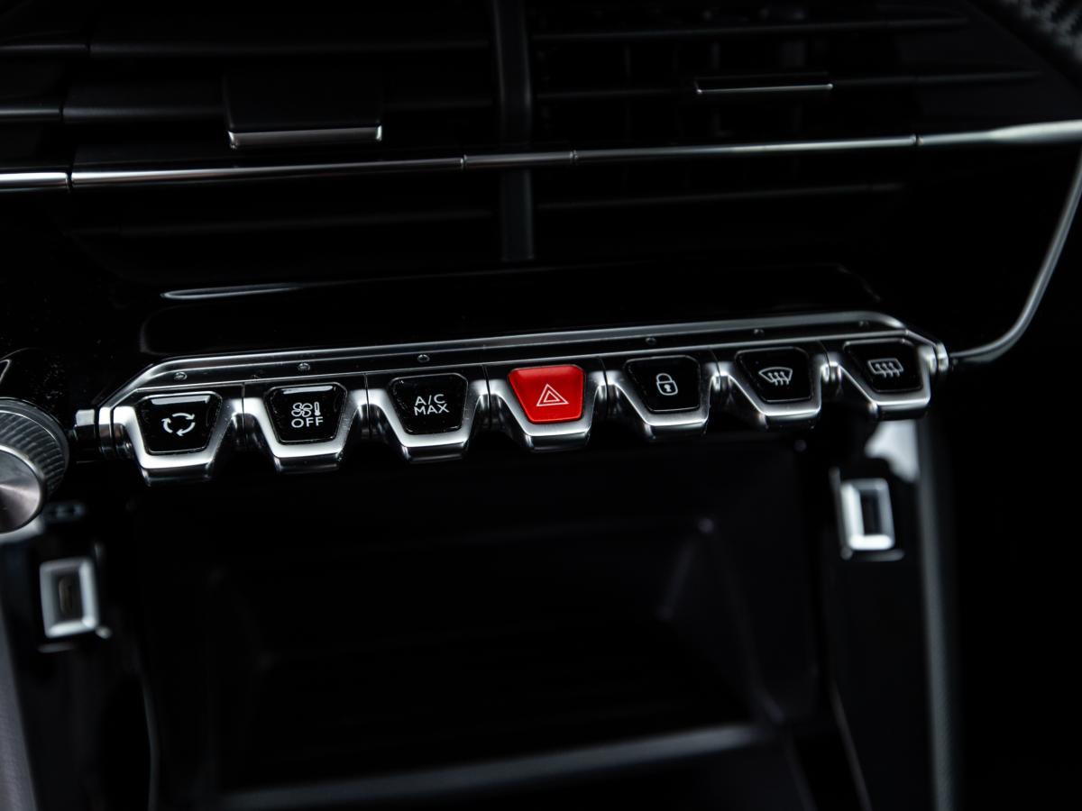 peugeot-e-208-2021-eletrico-0cc