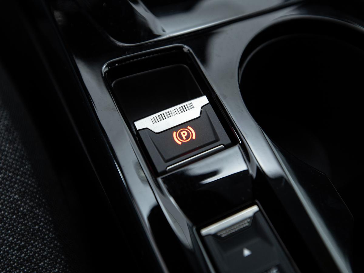 peugeot-e-208-2021-eletrico-0cc