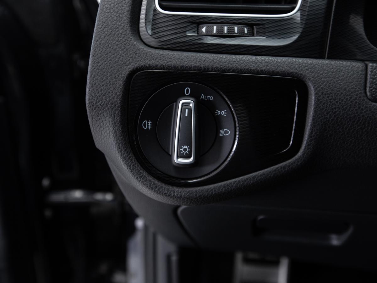 volkswagen-golf-2015-hibrido-a-gasolina-1395cc