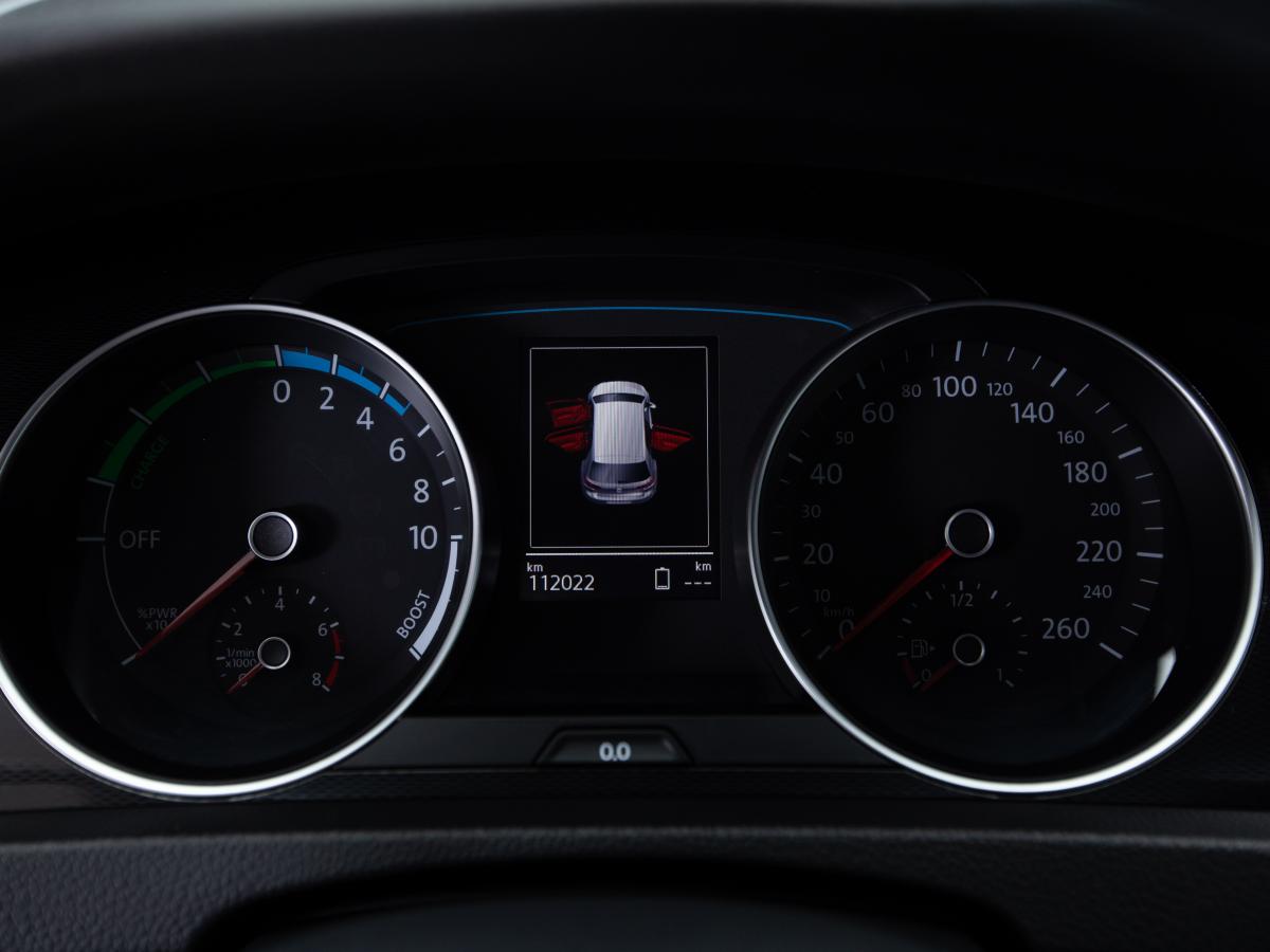 volkswagen-golf-2015-hibrido-a-gasolina-1395cc