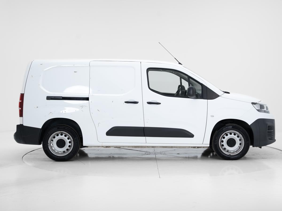 citroen-berlingo-2021-diesel-1499cc