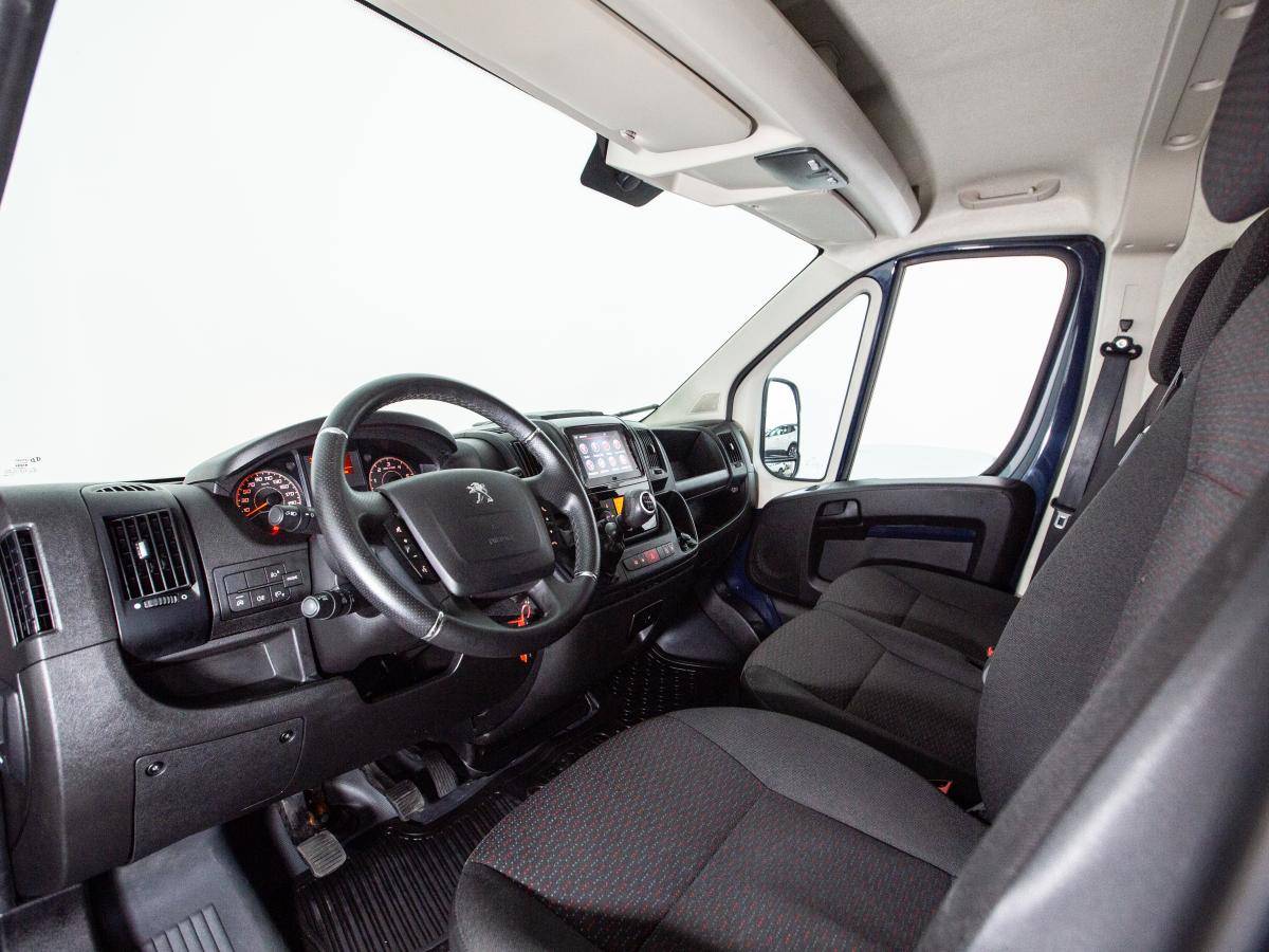 peugeot-boxer-2023-diesel-2179cc