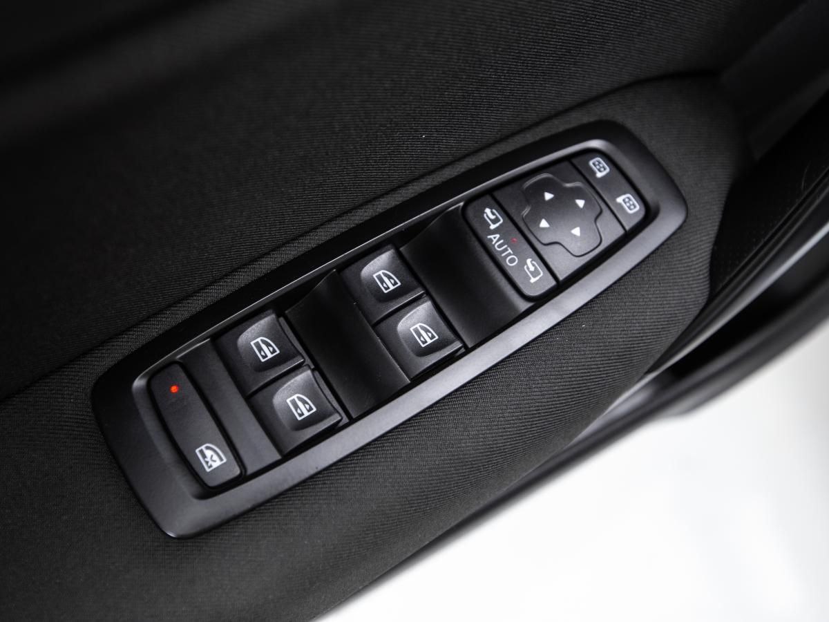 renault-megane-sport-tourer-2022-diesel-1461cc