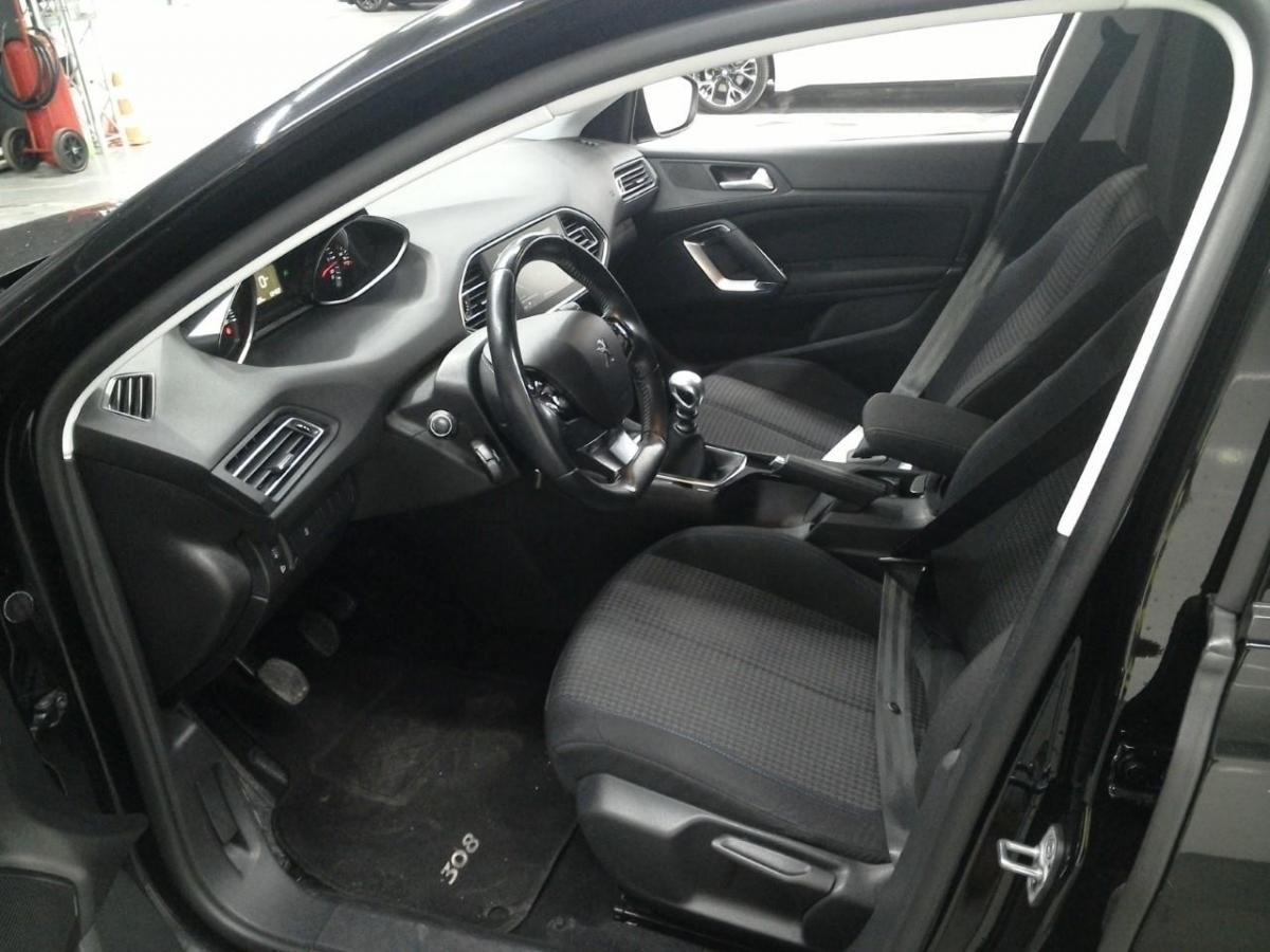 peugeot-308-2019-diesel-1499cc