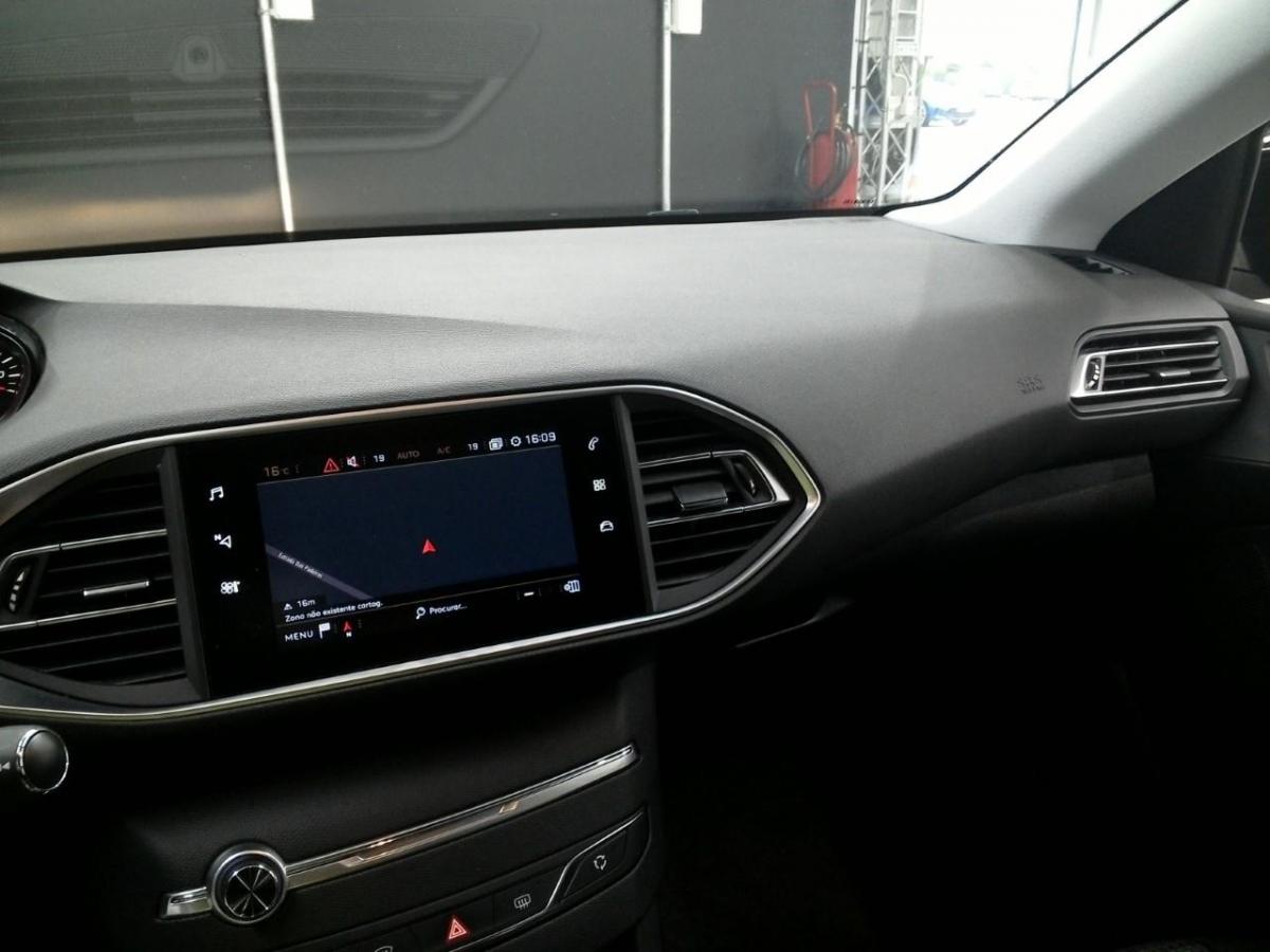 peugeot-308-2019-diesel-1499cc