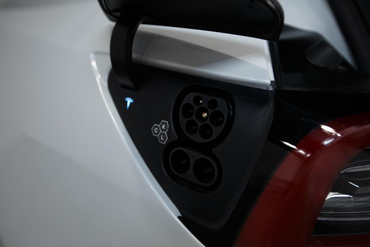 tesla-model-y-2023-eletrico-0cc