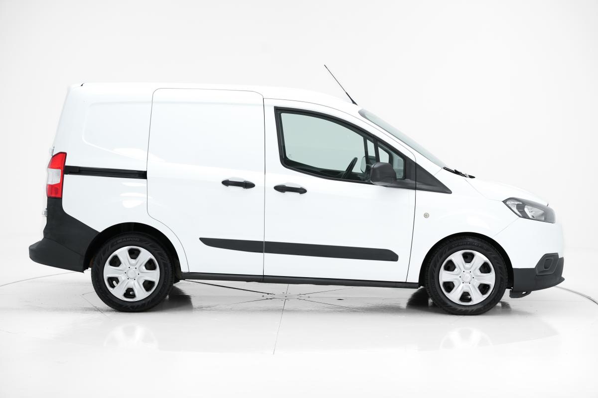 ford-transit-courier-2019-diesel-1499cc