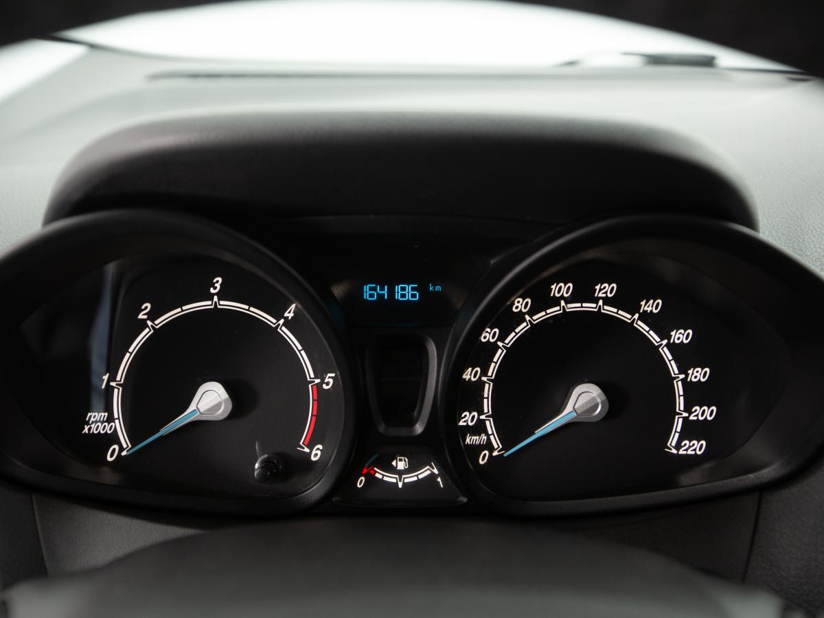 ford-transit-courier-2019-diesel-1499cc