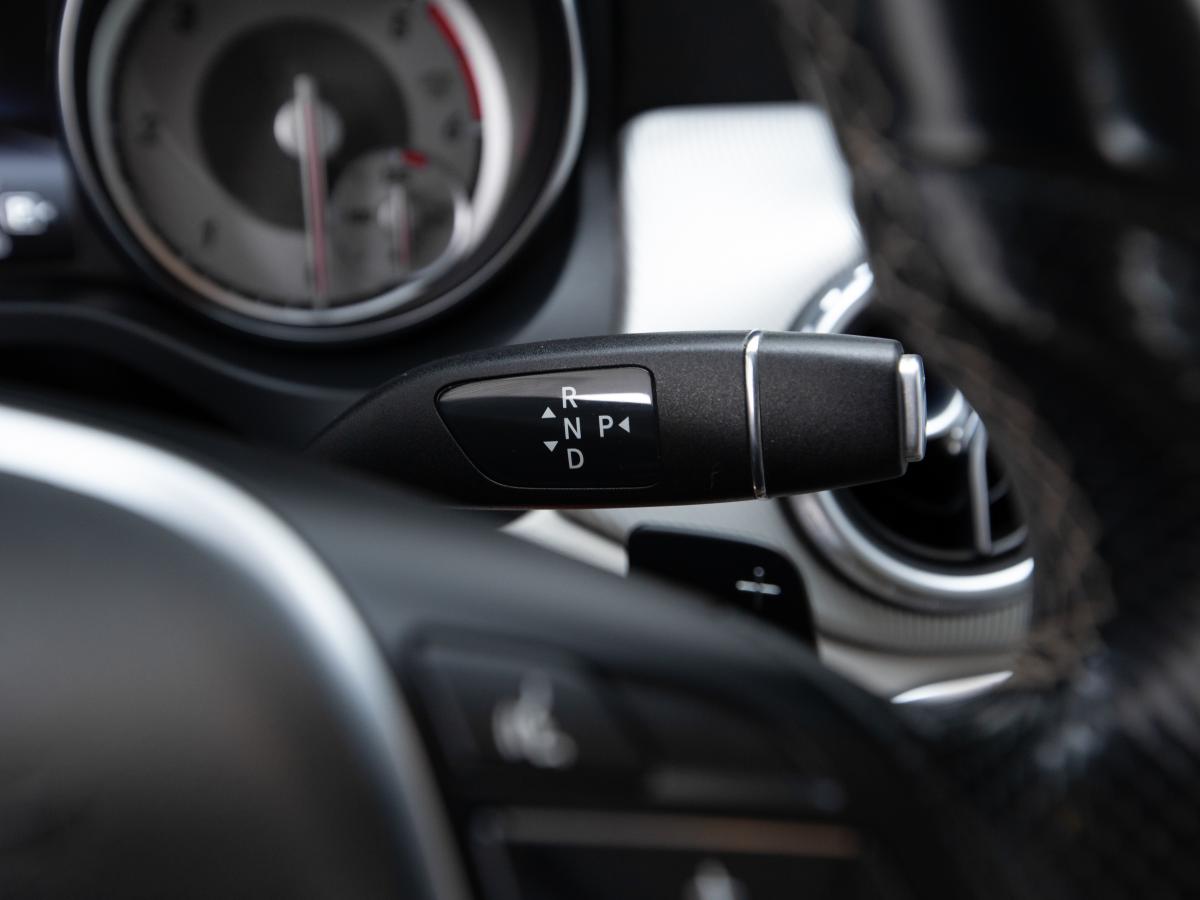 mercedes-benz-gla-2015-diesel-2143cc