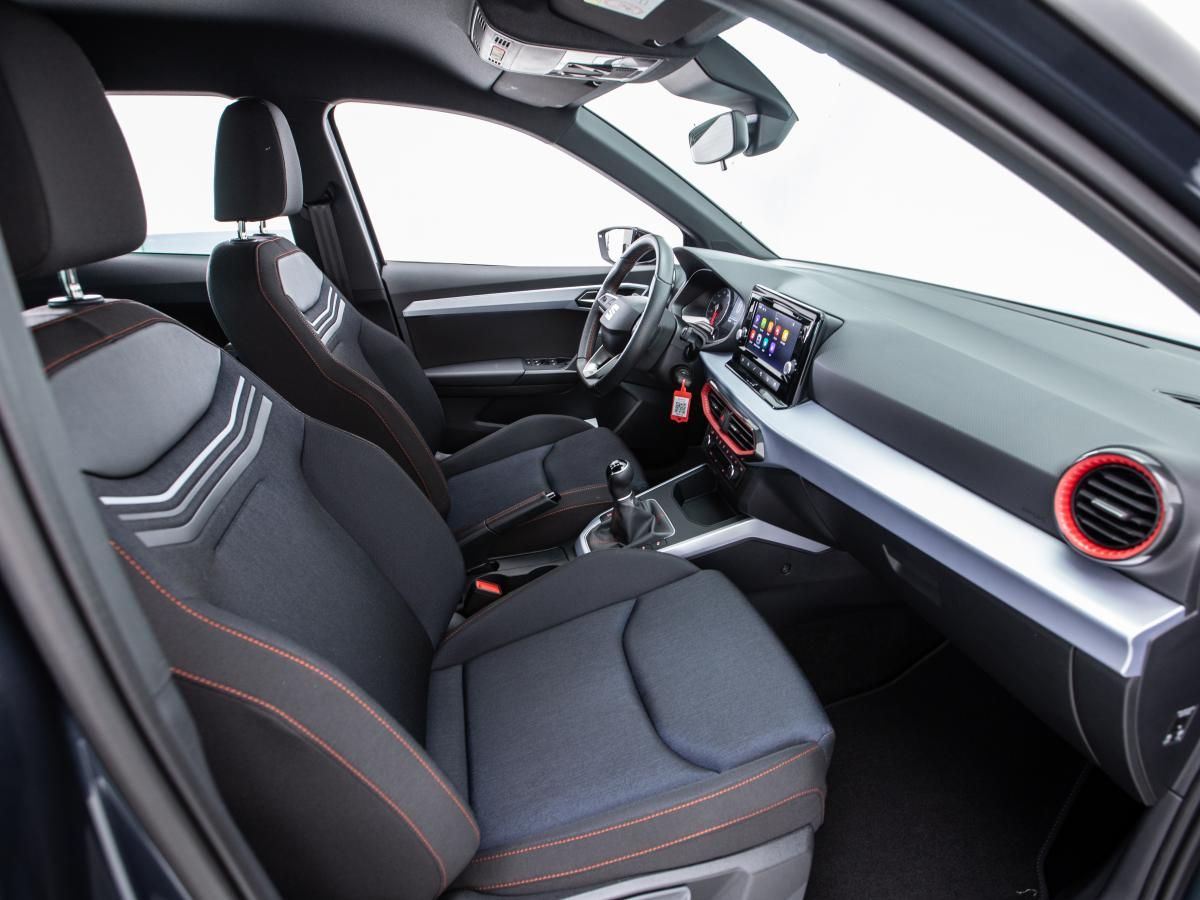 seat-arona-2023-gasolina-999cc