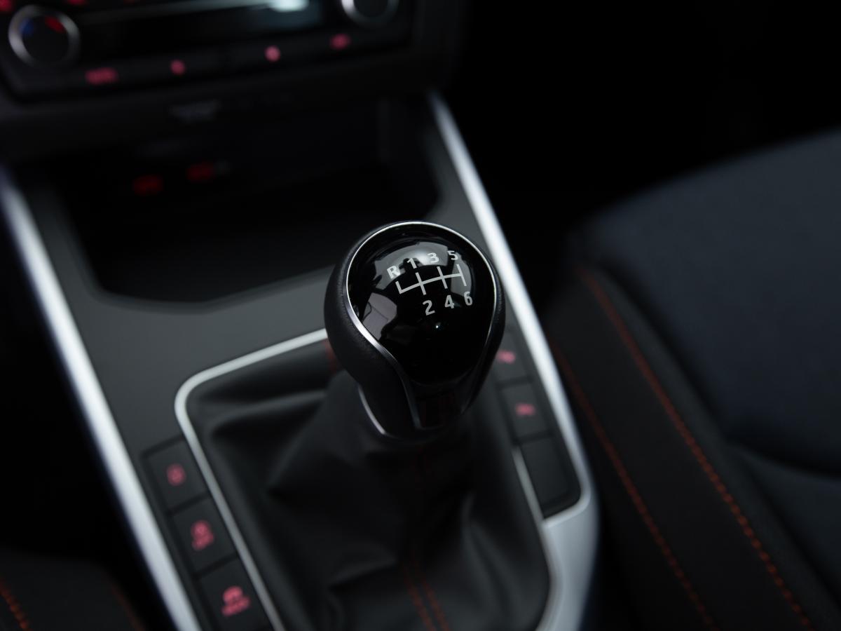 seat-arona-2023-gasolina-999cc