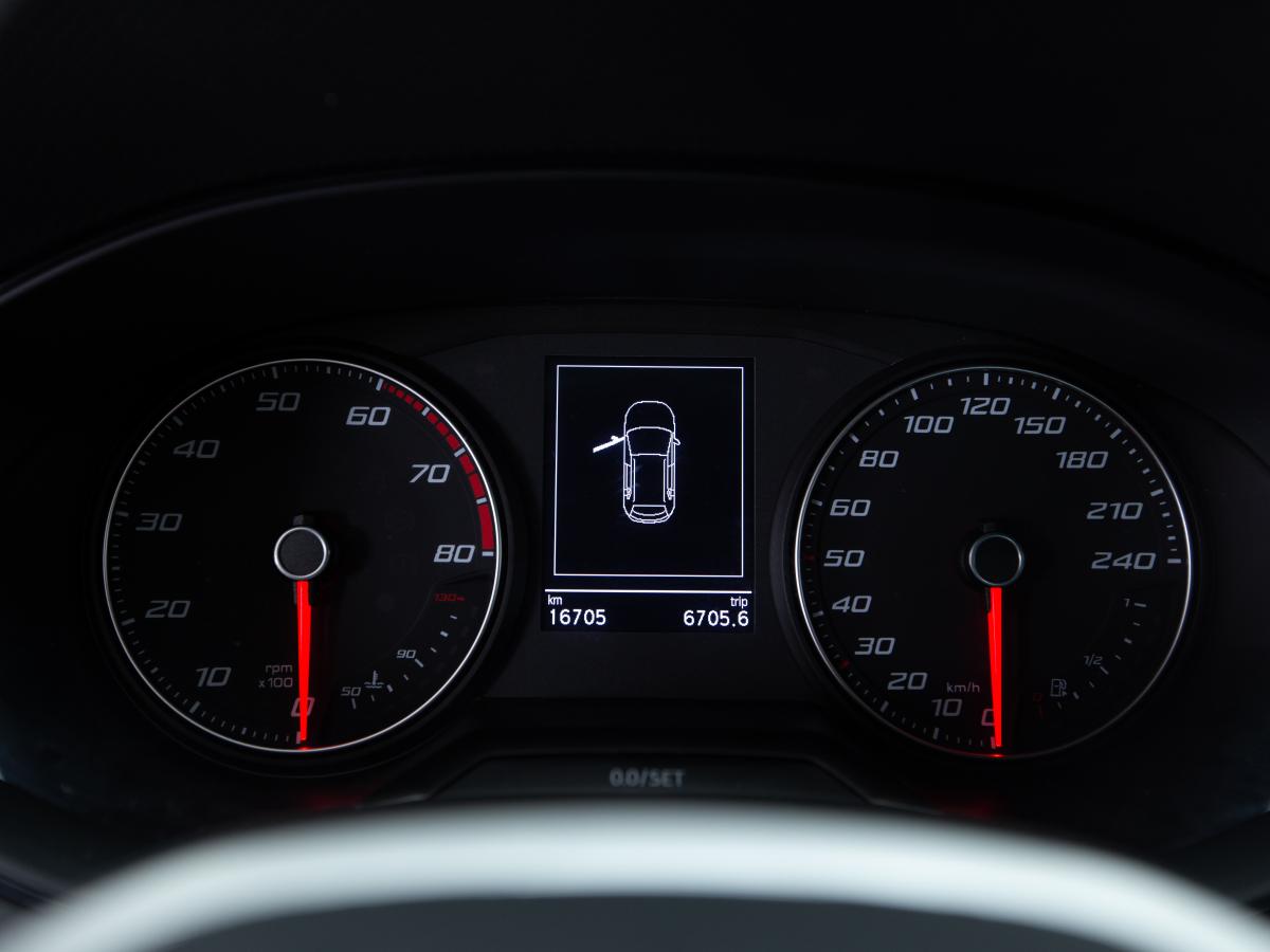 seat-arona-2023-gasolina-999cc