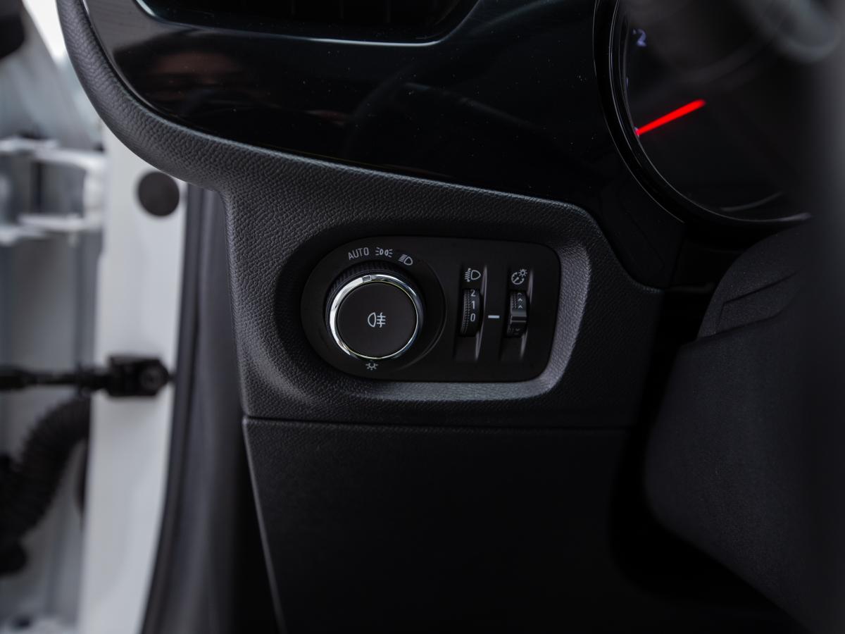 opel-corsa-2022-diesel-1499cc