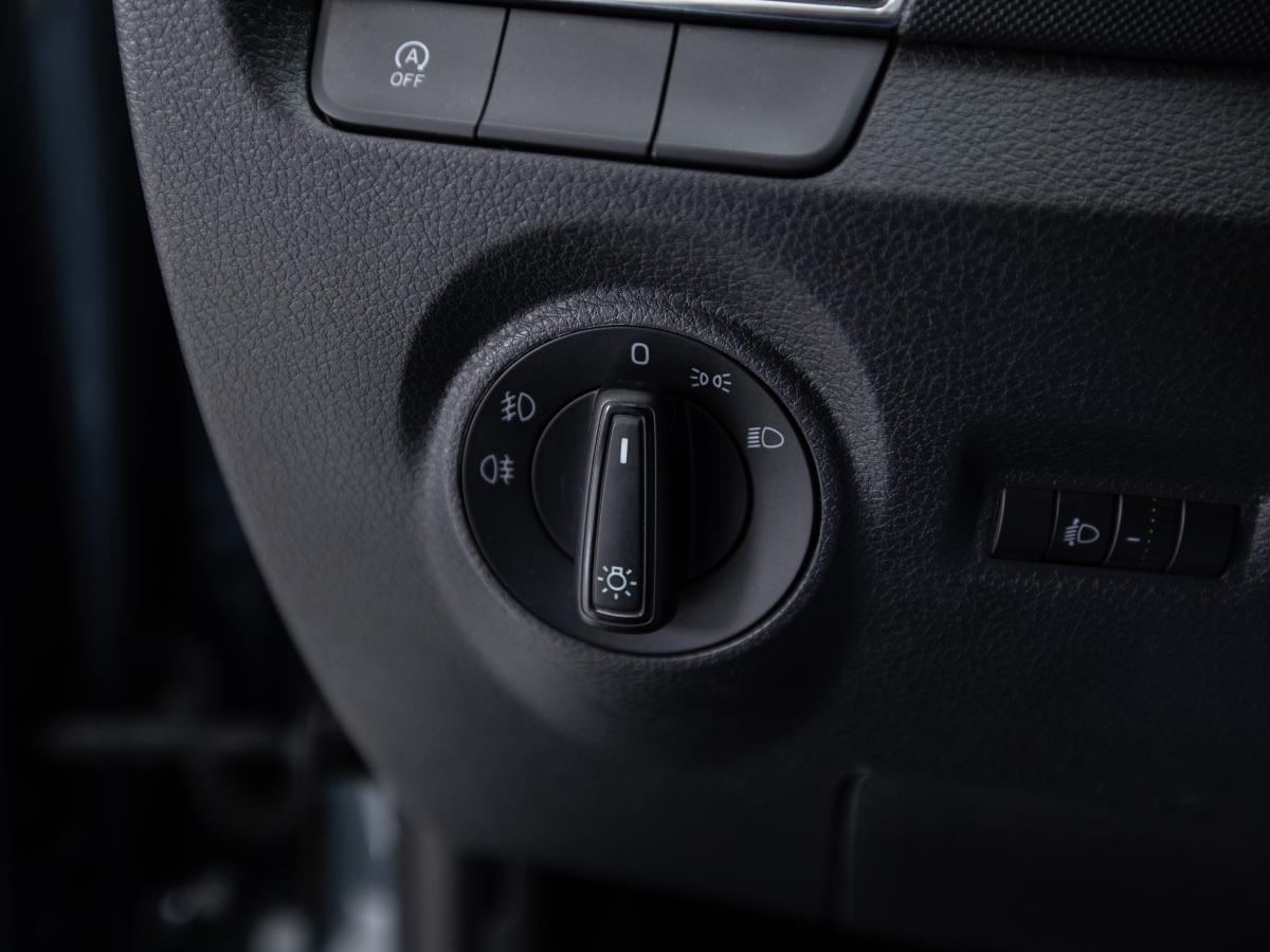 skoda-fabia-break-2021-gasolina-999cc