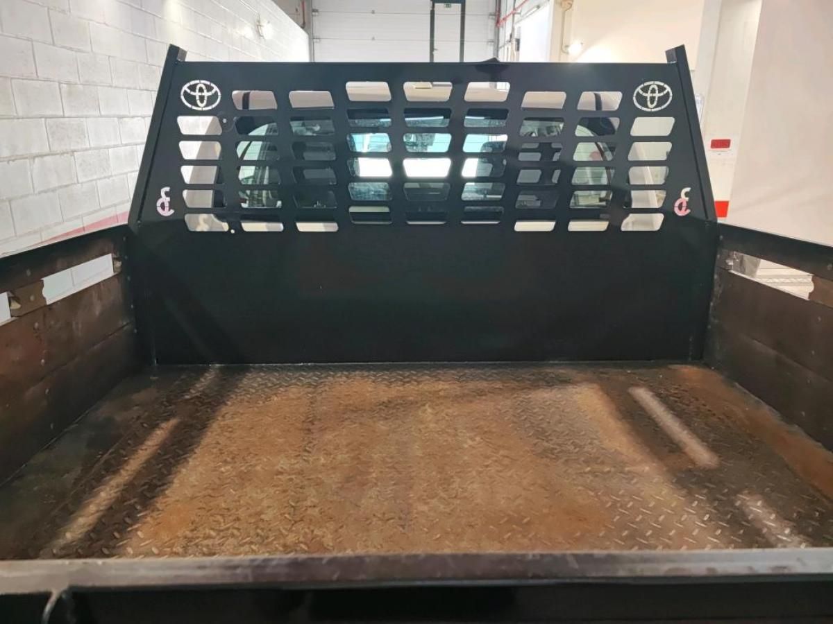 toyota-hilux-2025-diesel-2393cc