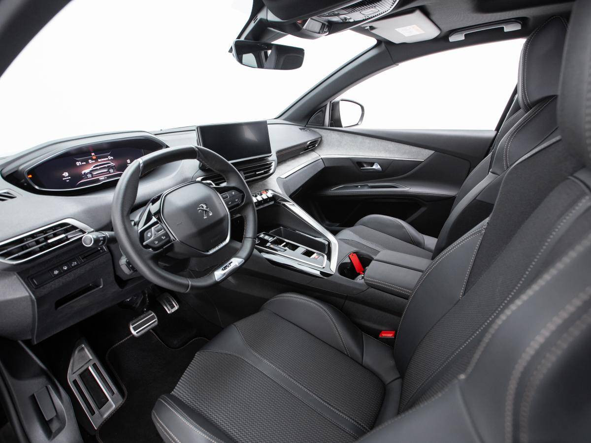 peugeot-5008-2024-gasolina-1199cc
