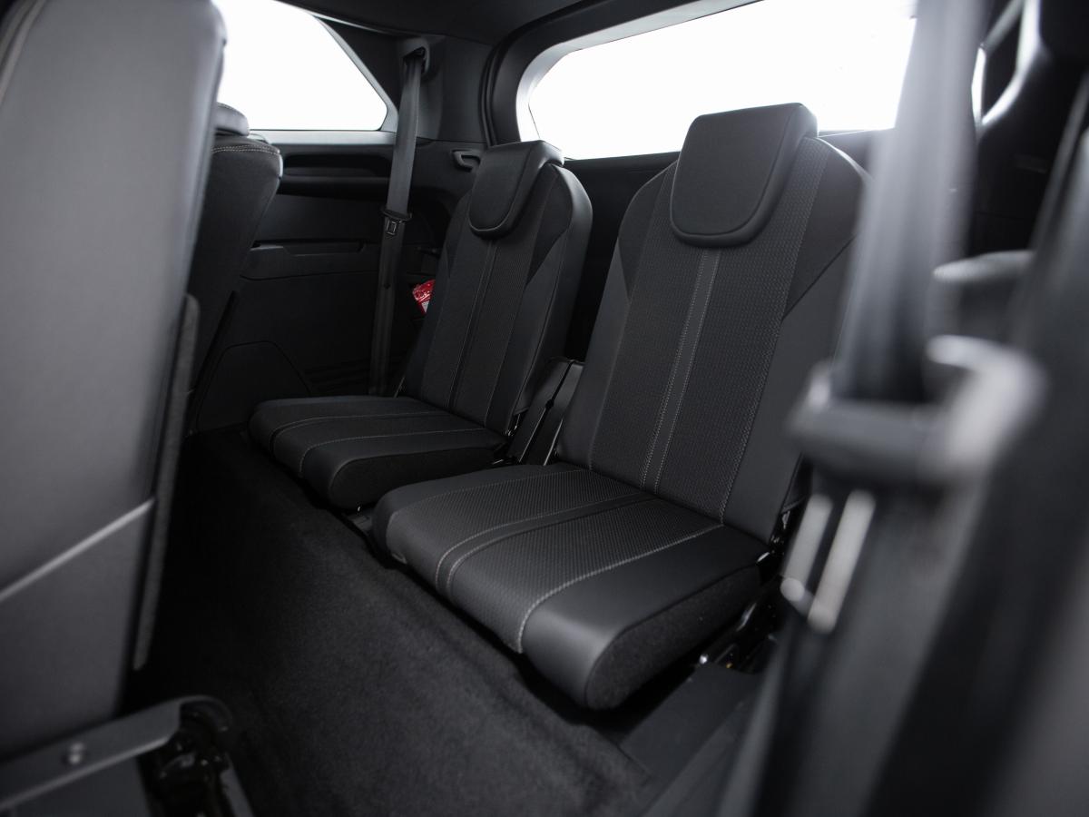 peugeot-5008-2024-gasolina-1199cc