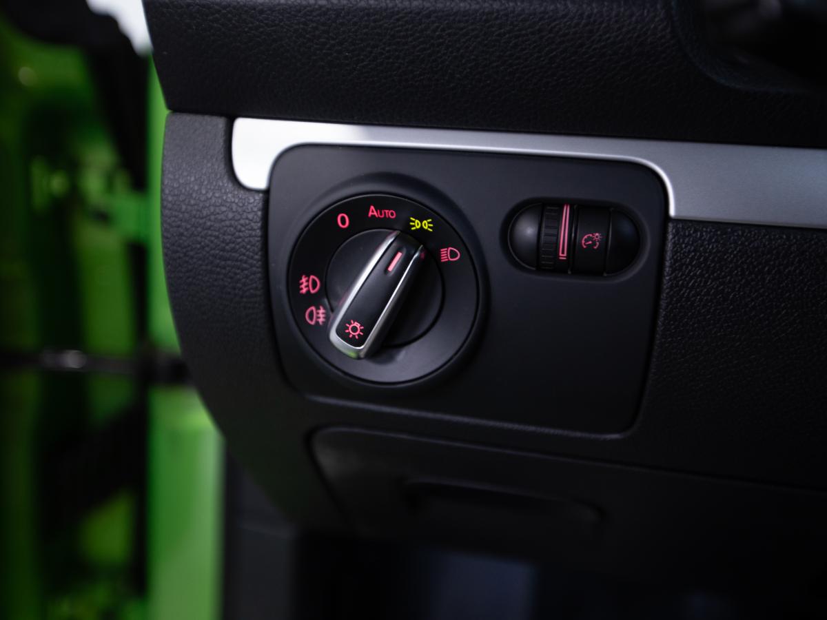 volkswagen-scirocco-2010-diesel-1968cc