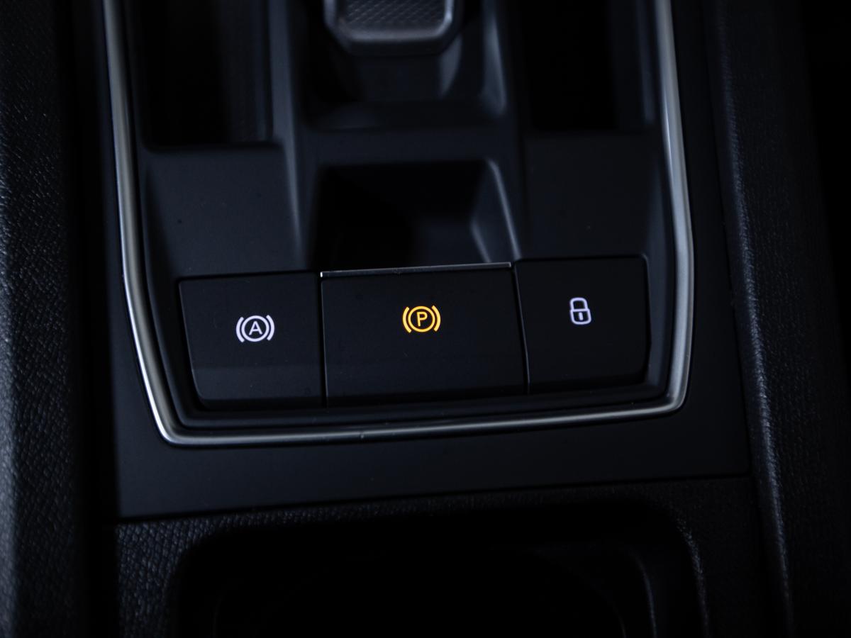 seat-leon-st-2023-diesel-1968cc