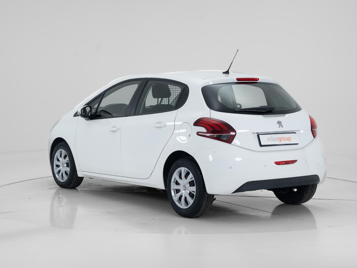 peugeot-208-2020-diesel-1499cc