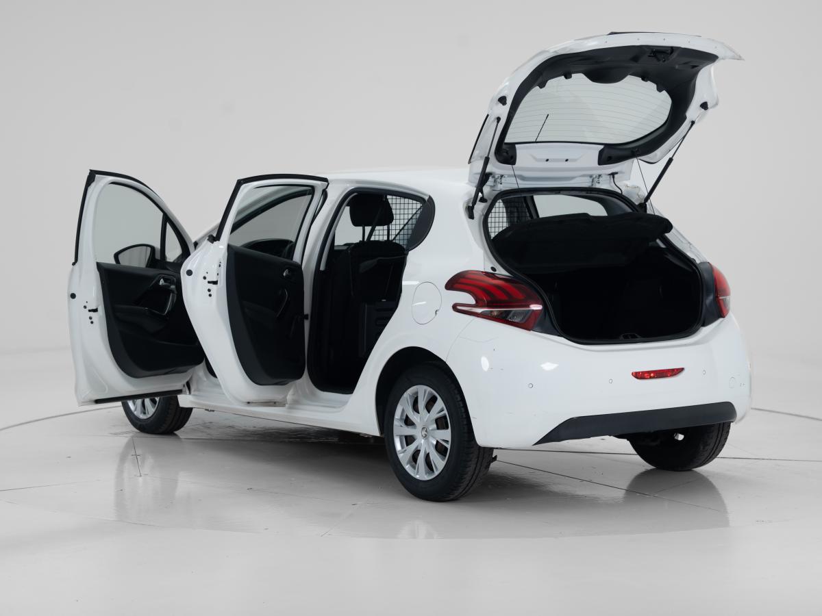 peugeot-208-2020-diesel-1499cc