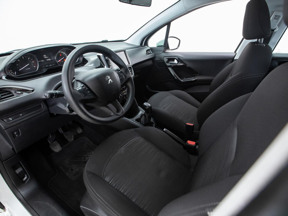 peugeot-208-2020-diesel-1499cc