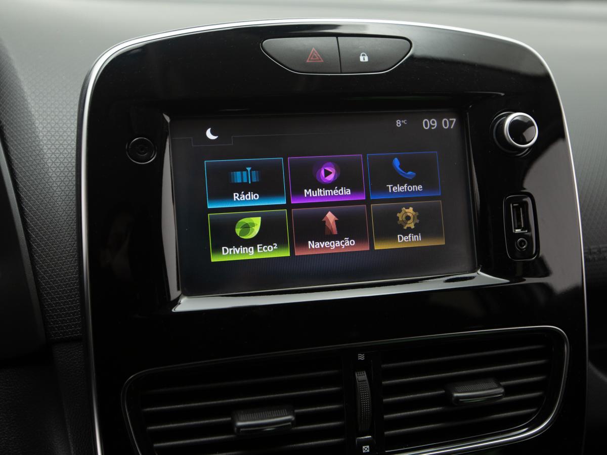 renault-clio-sport-tourer-2018-diesel-1461cc