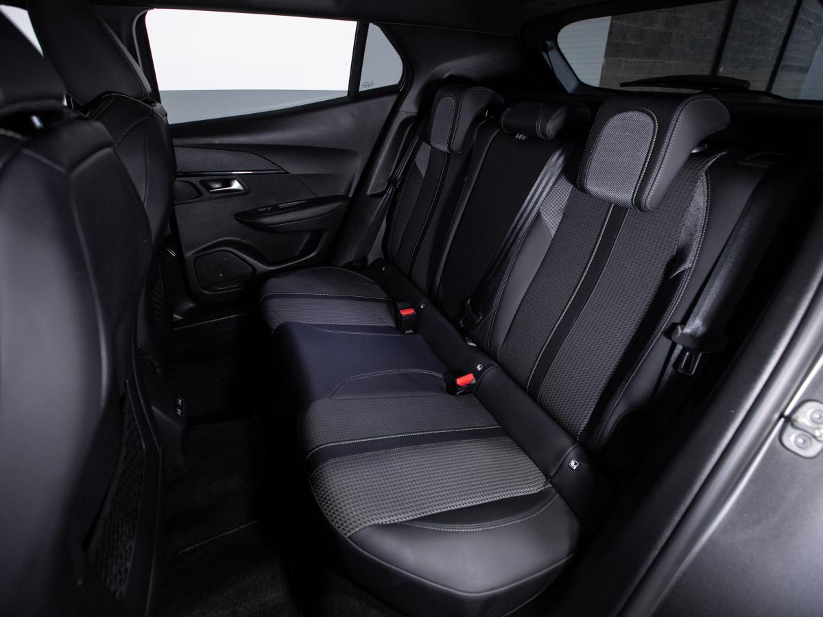 peugeot-2008-2022-gasolina-1199cc