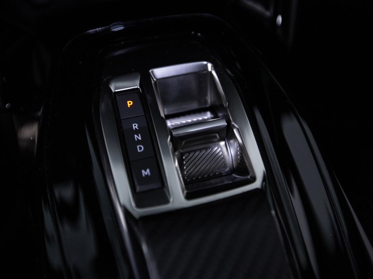 peugeot-2008-2022-gasolina-1199cc