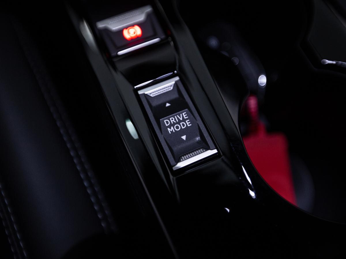 peugeot-2008-2022-gasolina-1199cc