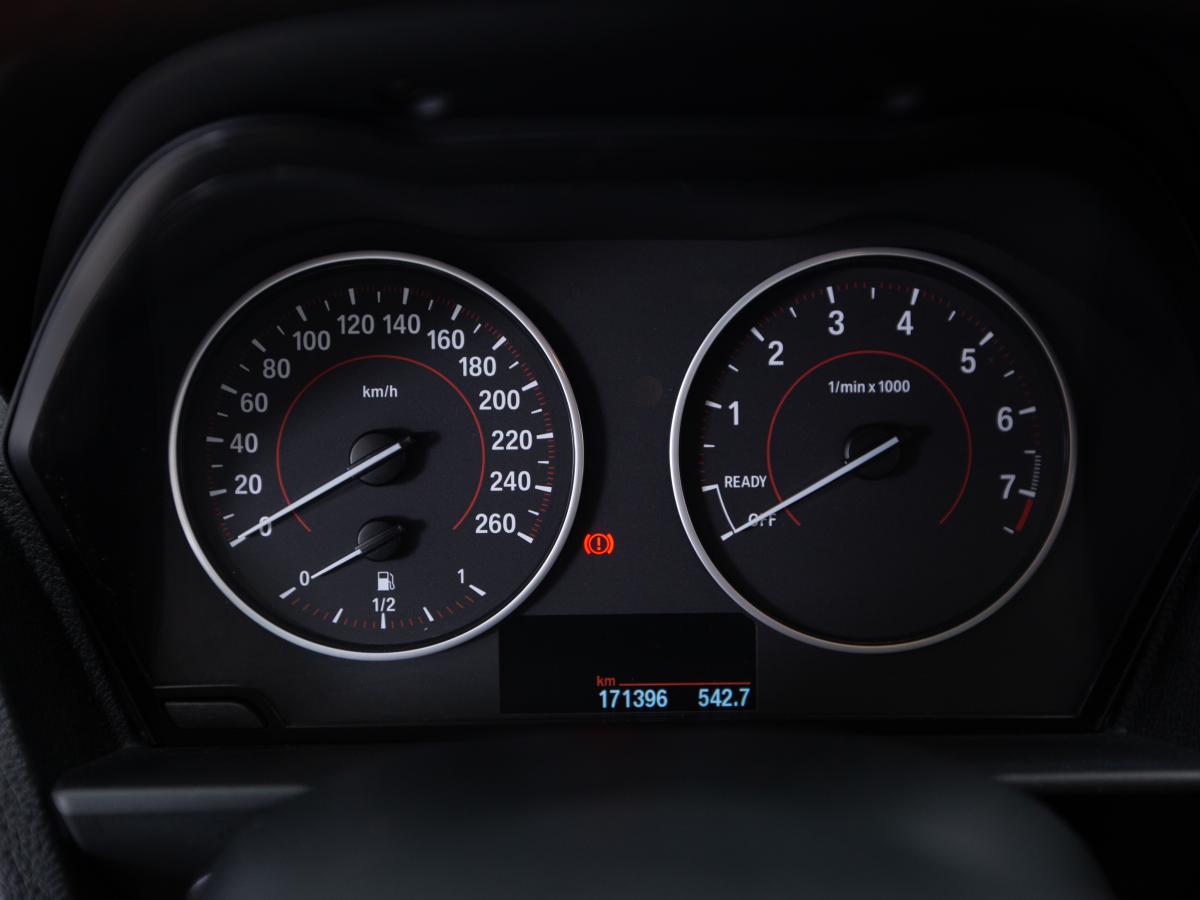 bmw-serie-1-2013-gasolina-1598cc