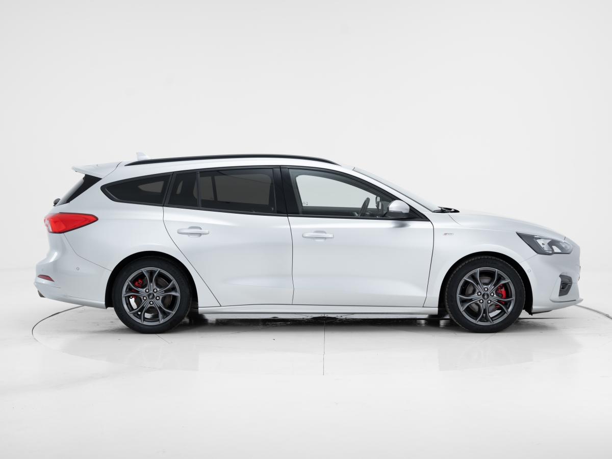 ford-focus-sw-2022-diesel-1499cc