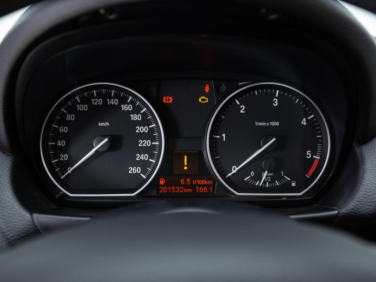bmw-serie-1-2008-diesel-1995cc