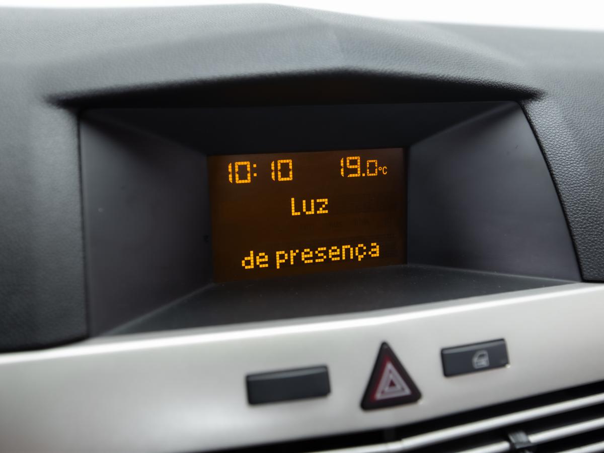opel-astra-2008-gasolina-1364cc