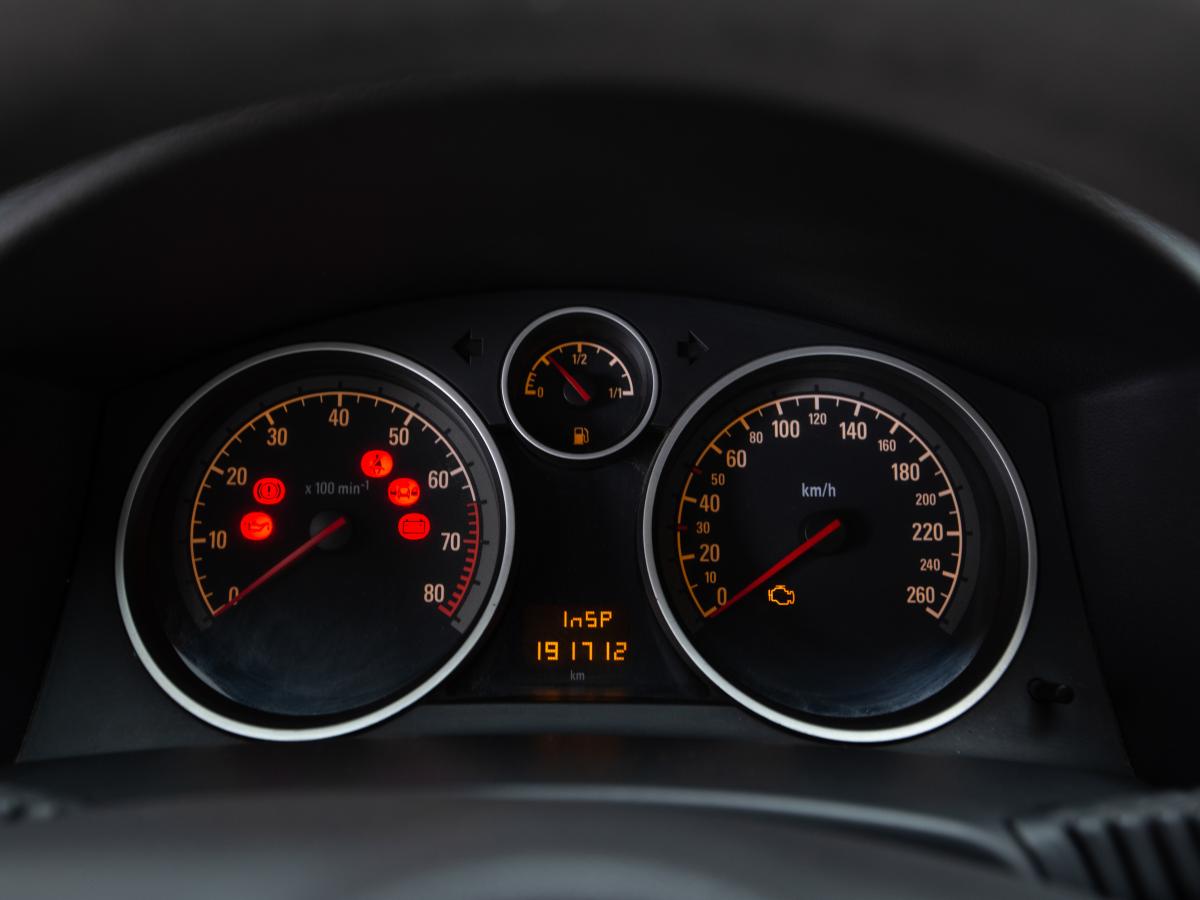 opel-astra-2008-gasolina-1364cc